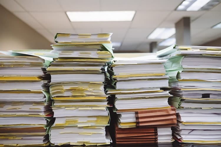 Stacks of Docs - Using SharePoint to Achieve Advanced Knowledge Management for the Enterprise