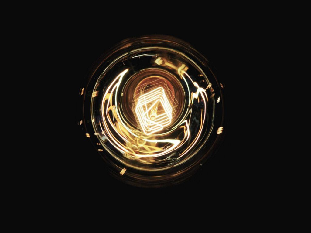 anastasia zhenina E4XARZNDjzI unsplash - Automation in the Cloud: AI and Productivity